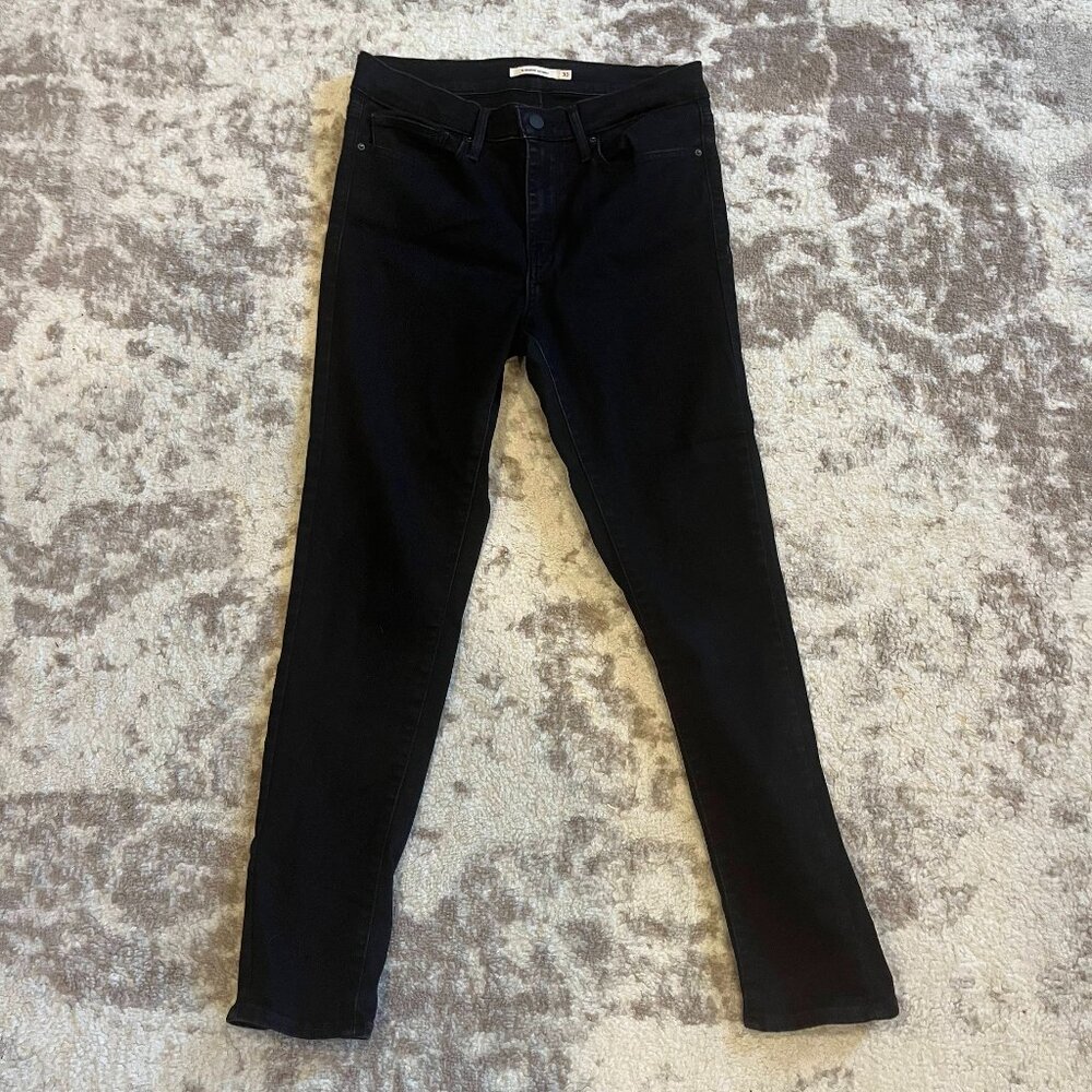 Levi's Women's Slimming Skinny Jeans size 30
